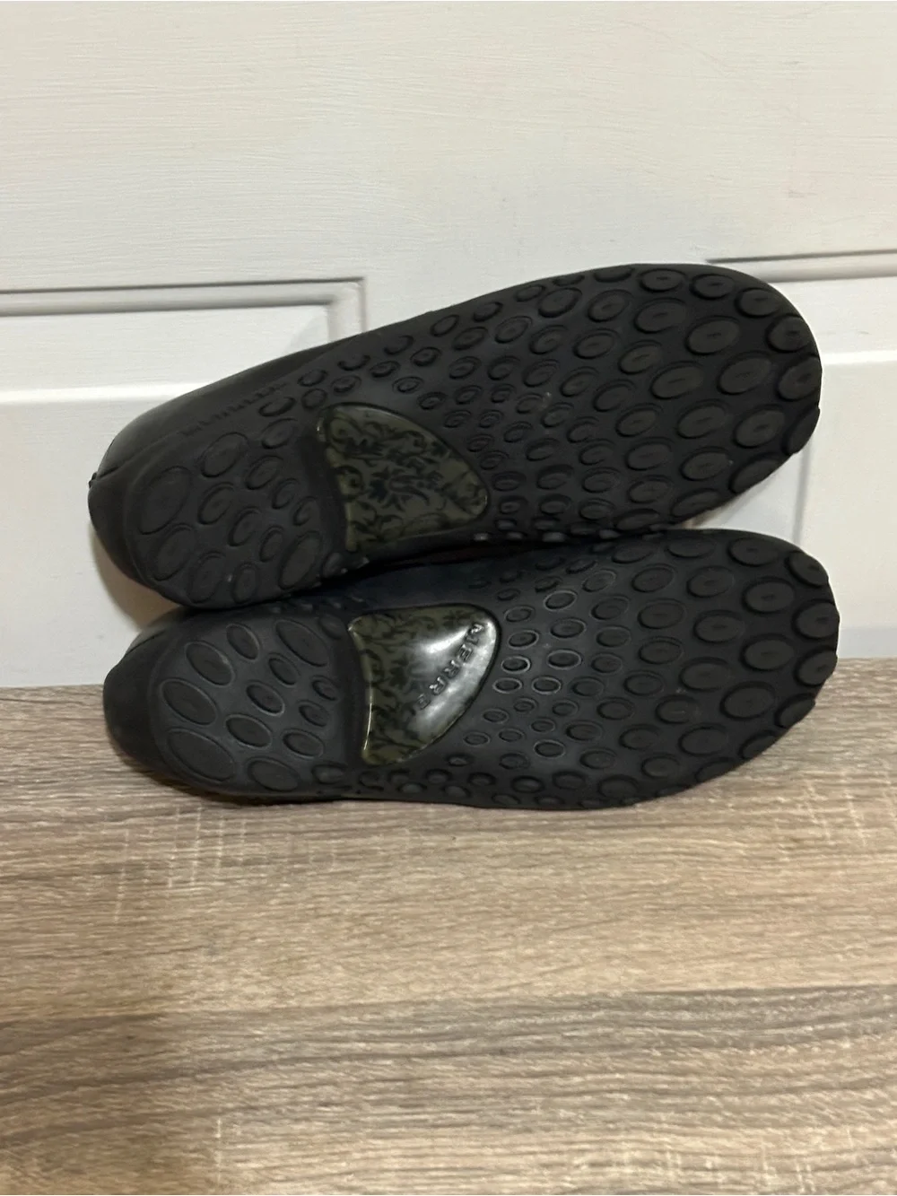 MERRELL WOMENS PLAZA GLIDE BLACK LEATHER LOAFERS SIZE 7